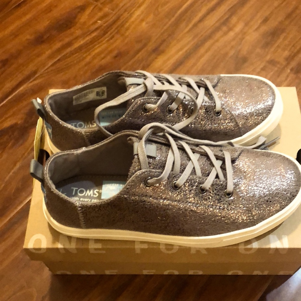 Toms Sneakers